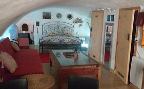 Studio Atypique Rue De Turin